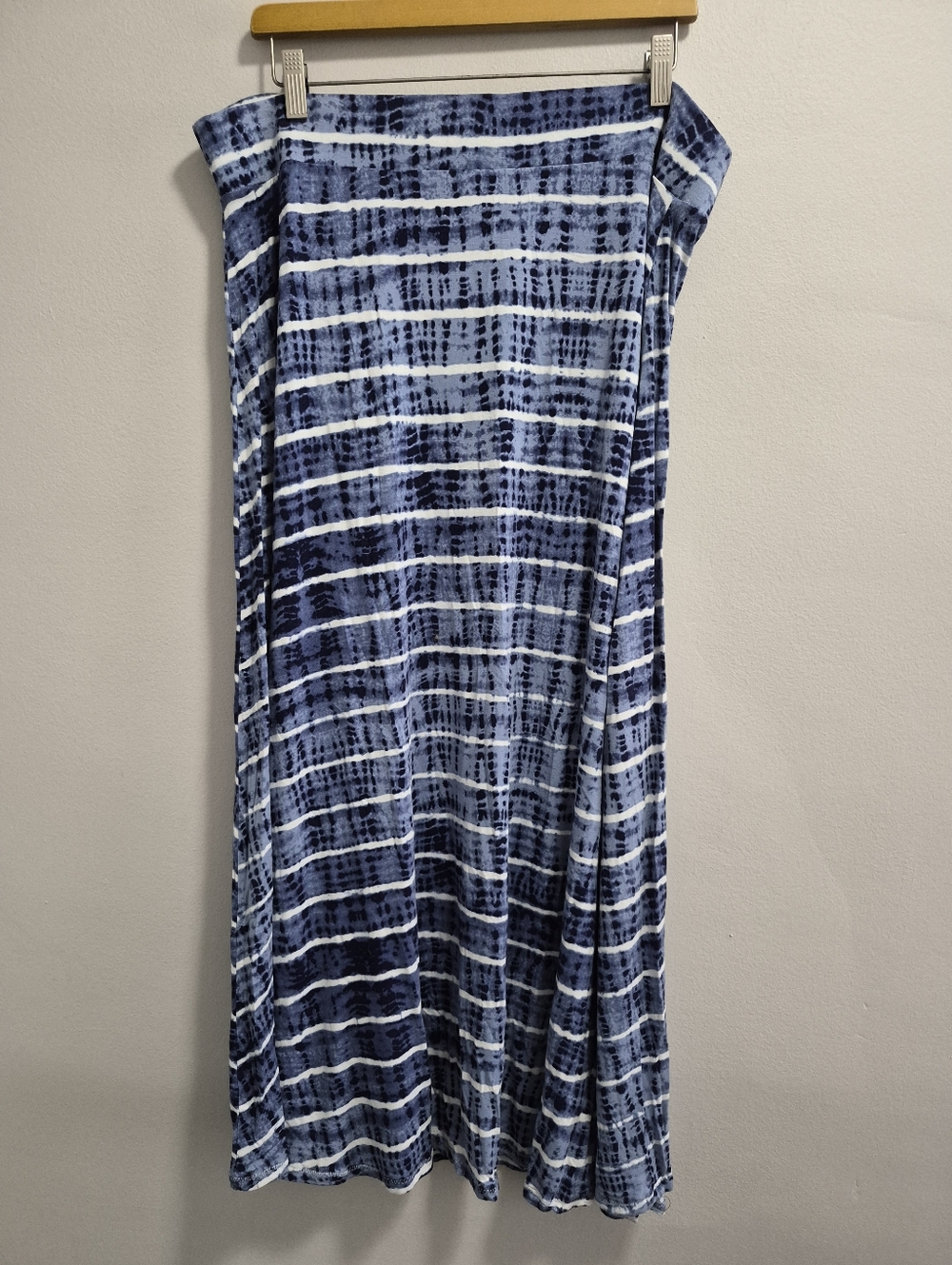 Torrid Striped Tie Dye Striped Jersey Knit Maxi Skirt Size 1X